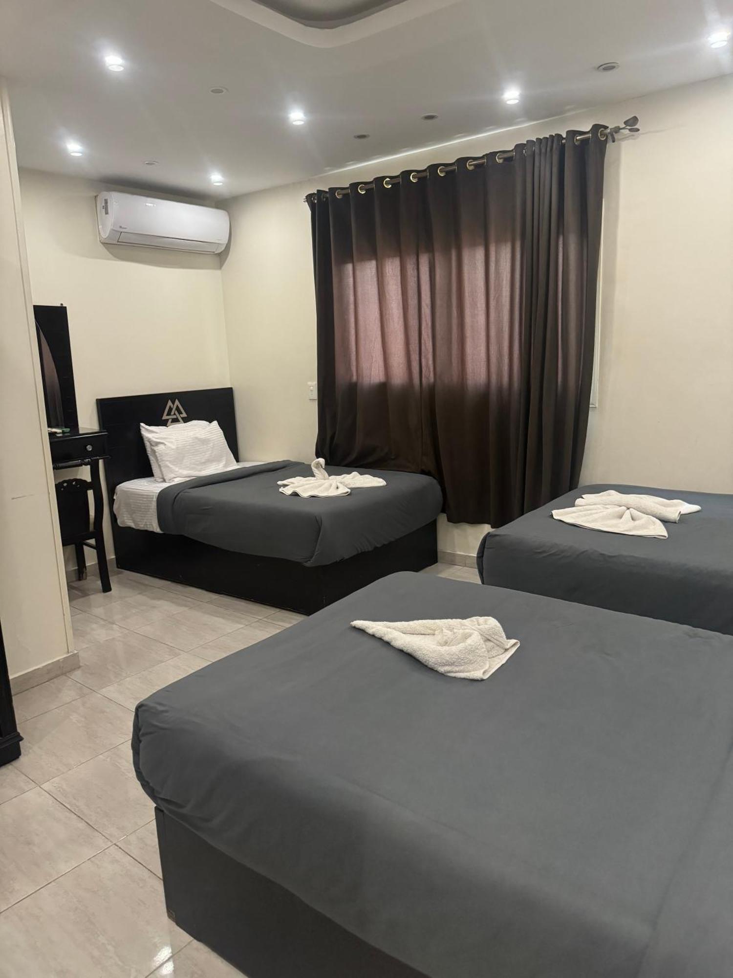 Pyramids And Sphinx Hotel Kafrat al Jabal Экстерьер фото