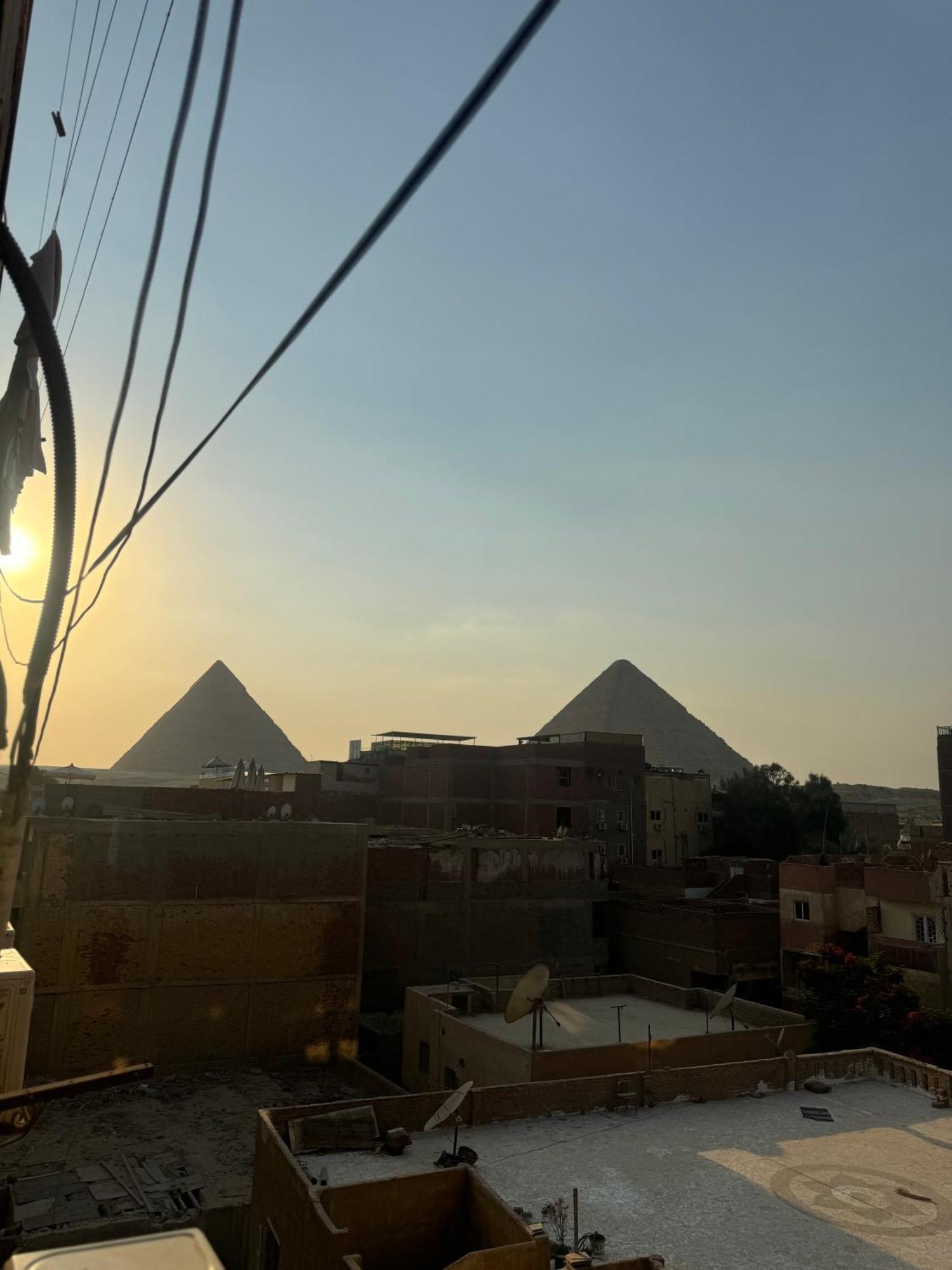 Pyramids And Sphinx Hotel Kafrat al Jabal Экстерьер фото