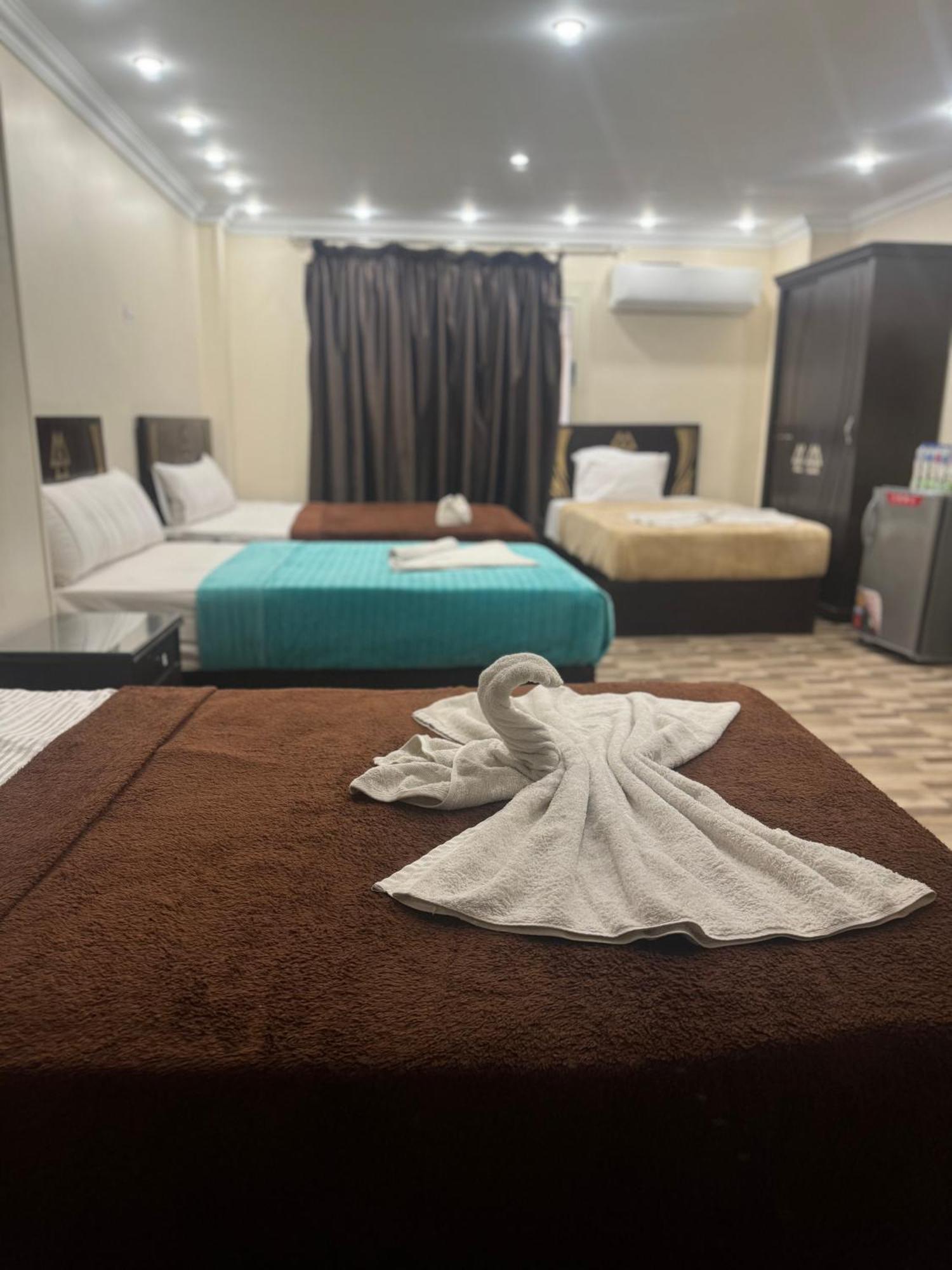 Pyramids And Sphinx Hotel Kafrat al Jabal Экстерьер фото