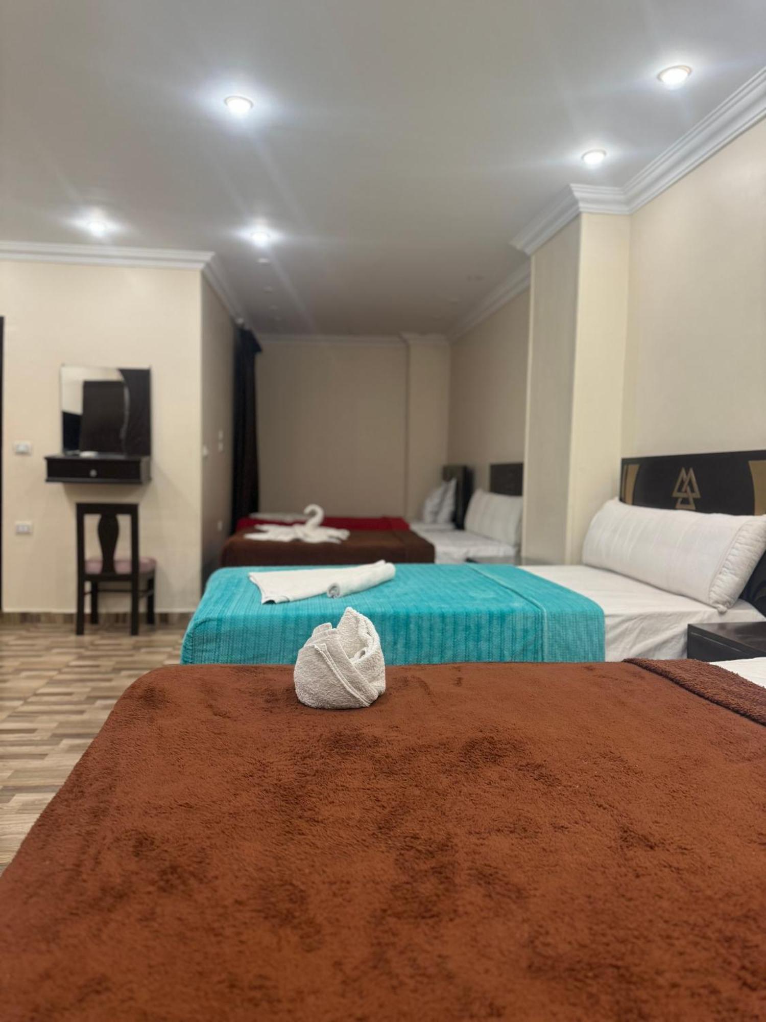 Pyramids And Sphinx Hotel Kafrat al Jabal Экстерьер фото
